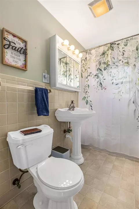 2350 Hatch, Jackson, MI 49201 photo 13