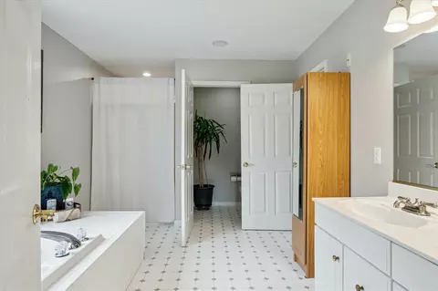 4841 Gullane, Ann Arbor, MI 48103 photo 21
