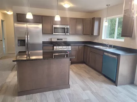 122 E Clark, Grant, MI 49327 photo 4