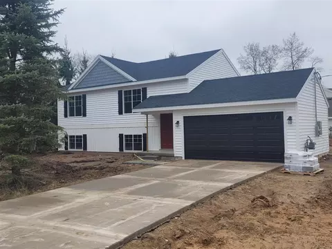 122 E Clark, Grant, MI 49327 photo 2