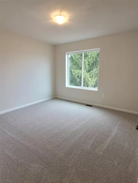 122 E Clark, Grant, MI 49327 photo 10