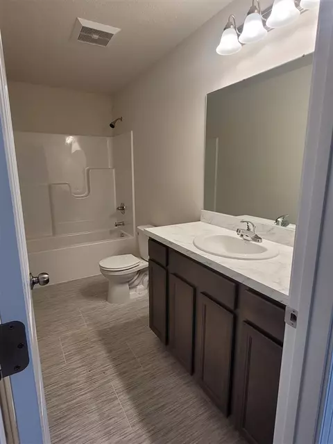 122 E Clark, Grant, MI 49327 photo 9