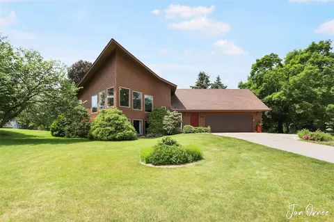 3028 Harbor, Douglas, MI 49406