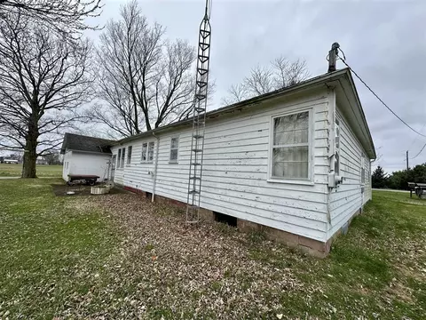 Exterior - 4897 Old Pipestone, Eau Claire, MI 49111 photo 7 of 12