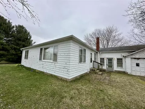 Exterior - 4897 Old Pipestone, Eau Claire, MI 49111 photo 3 of 12