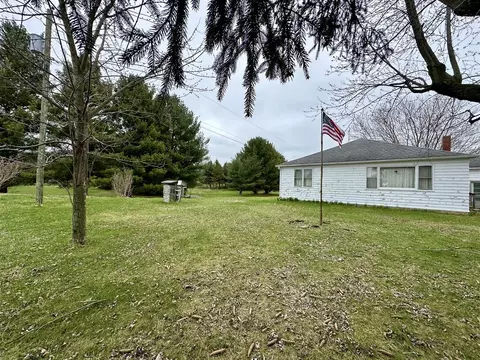 Exterior - 4897 Old Pipestone, Eau Claire, MI 49111 photo 8 of 12