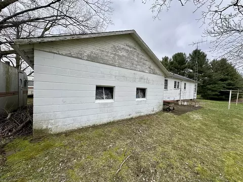 Exterior - 4897 Old Pipestone, Eau Claire, MI 49111 photo 6 of 12