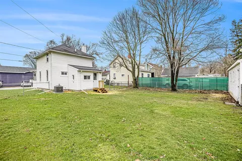 Exterior - 161 Hollis, Jackson, MI 49203 photo 3 of 5