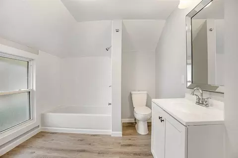 Bath - 161 Hollis, Jackson, MI 49203 photo 1 of 1