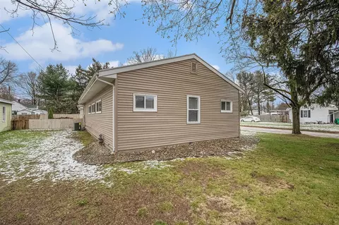 Exterior - 903 Maple, Three Rivers, MI 49093 photo 2 of 3