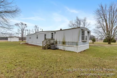 4709 S Derby, Sidney, MI 48885 photo 18