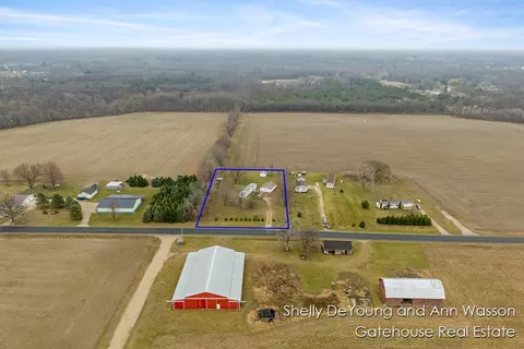 4709 S Derby, Sidney, MI 48885 photo 32