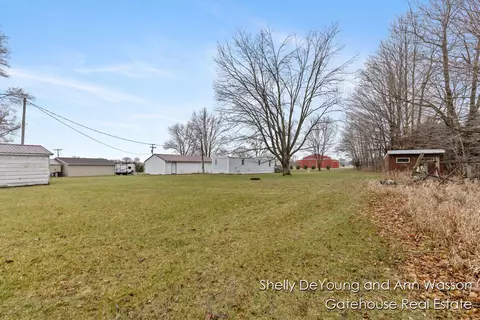 4709 S Derby, Sidney, MI 48885 photo 16