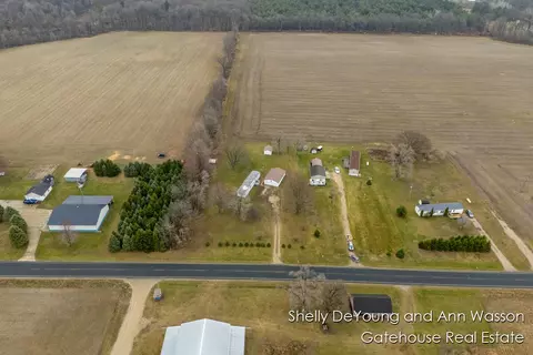 4709 S Derby, Sidney, MI 48885 photo 28