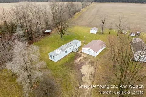 4709 S Derby, Sidney, MI 48885 photo 21