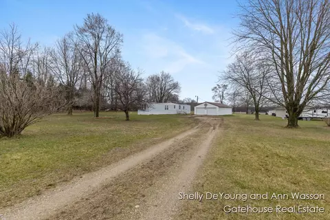 4709 S Derby, Sidney, MI 48885 photo 3