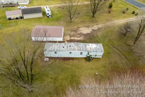 4709 S Derby, Sidney, MI 48885 photo 25
