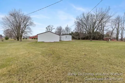 4709 S Derby, Sidney, MI 48885 photo 14