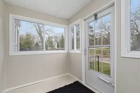 111 Collindale, Walker, MI 49534 photo 18