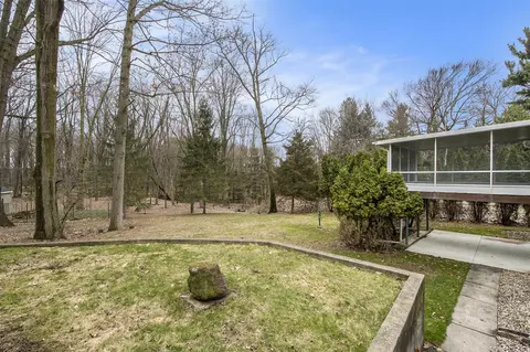 111 Collindale, Walker, MI 49534 photo 25