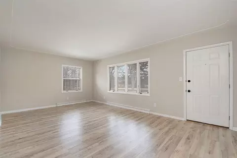 111 Collindale, Walker, MI 49534 photo 4