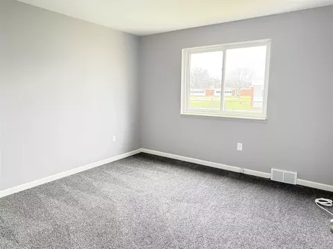 Bedroom - 29212 E Nottingham, Warren, MI 48092 photo 2 of 3