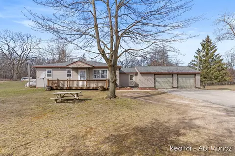 14330 Stacey, Greenville, MI 48838