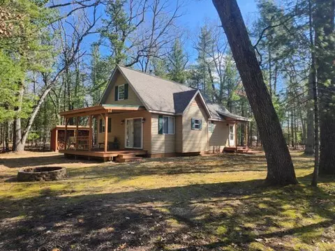 8336 W Central Park, Baldwin, MI 49304