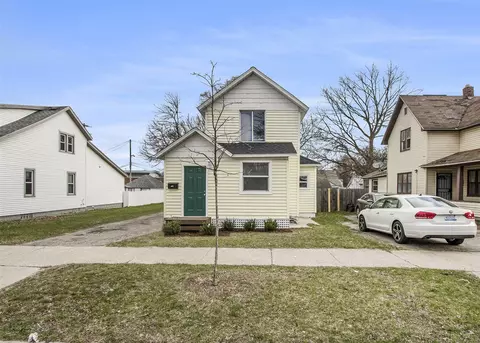 421 Gilbert, Grand Rapids, MI 49507