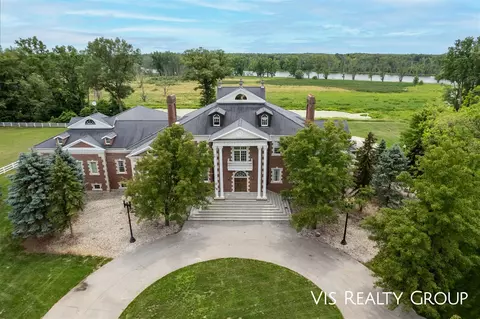 11058 Garfield, Coopersville, MI 49404