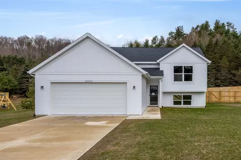 Exterior - 20645 Rolling Hls, Big Rapids, MI 49307 photo 1 of 4