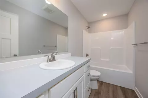 Bath - 20645 Rolling Hls, Big Rapids, MI 49307 photo 2 of 2