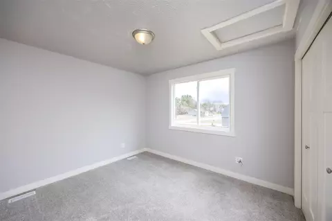 Bedroom - 20645 Rolling Hls, Big Rapids, MI 49307 photo 6 of 6