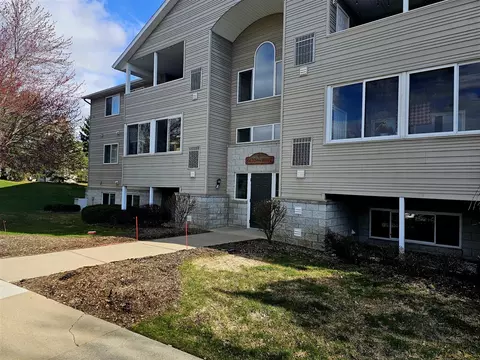 8470 Jasonville, Caledonia, MI 49316