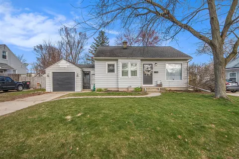 2866 Sharon, Wyoming, MI 49519