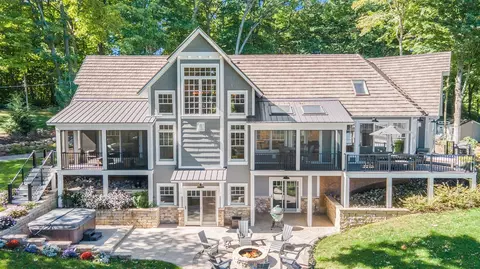 10655 Wildwood, Richland, MI 49083