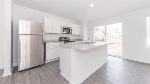 Kitchen - 625 Loomis, Jackson, MI 49202 photo 1 of 1