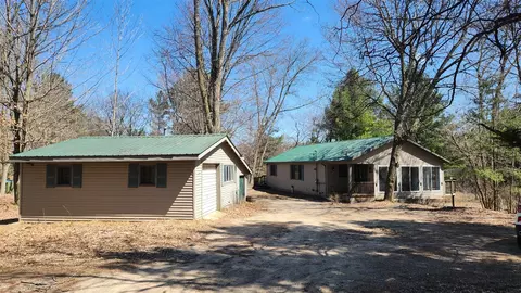 3852 20th, Blanchard, MI 49310
