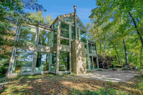 9220 Glenbrook, Gregory, MI 48137