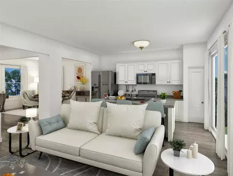 Living - 809 Maltby, Jackson, MI 49202 photo 2 of 6