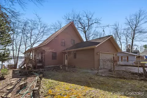 4328 White, Pierson, MI 49339