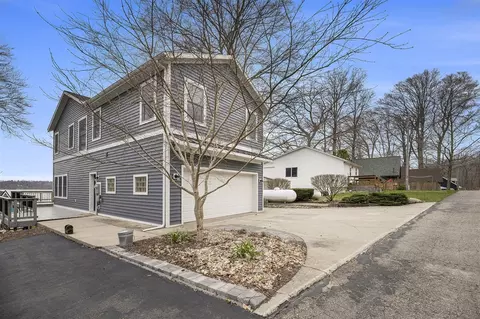 36989 Baseline, Gobles, MI 49055