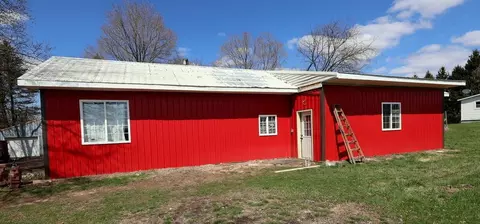 968 Herricksville, Quincy, MI 49082