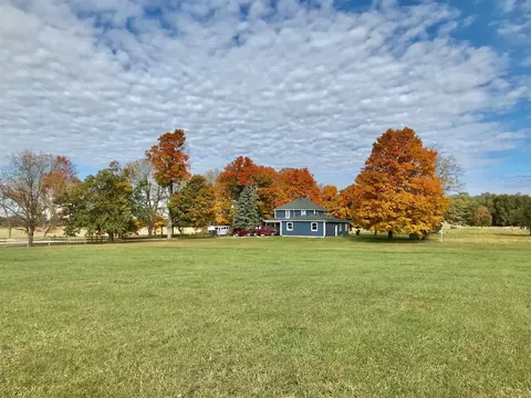 1751 Sharon Holw, Grass Lake, MI 49240