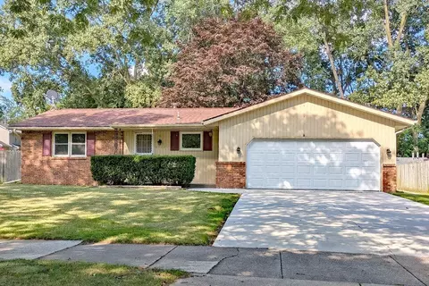 1032 Colonial, Holland, MI 49423