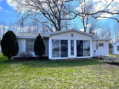 25778 Rainbow, Sturgis, MI 49091