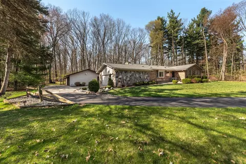 1225 Jeffrey, Saline, MI 48176