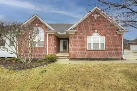 44195 Astro, Sterling Heights, MI 48314