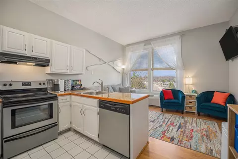532 Dyckman UNIT 9, South Haven, MI 49090