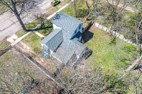 224 Union, Plainwell, MI 49080 photo 5